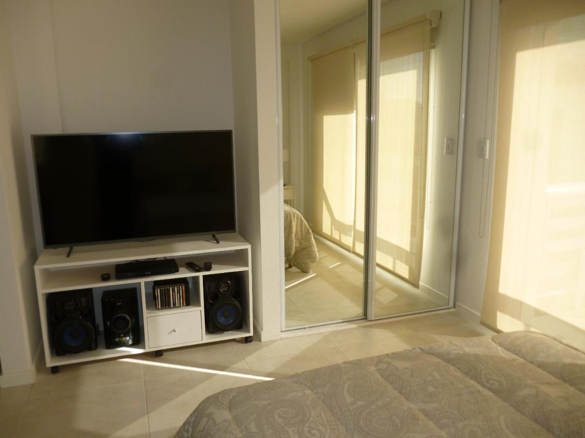 1-1/2 Amb C/balcon Soleado En Edificio Frente Al Mar Apartment *