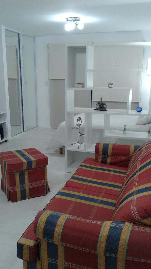Apartment 1-1/2 Amb C/balcon Soleado En Edificio Frente Al Mar