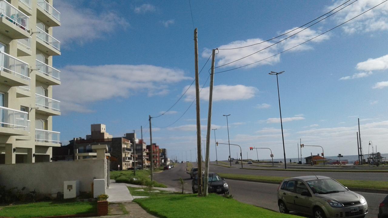 1-1/2 Amb C/balcon Soleado En Edificio Frente Al Mar Apartment *