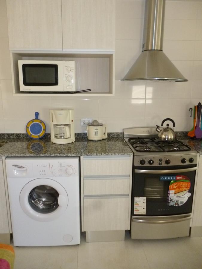Apartment 1-1/2 Amb C/balcon Soleado En Edificio Frente Al Mar *