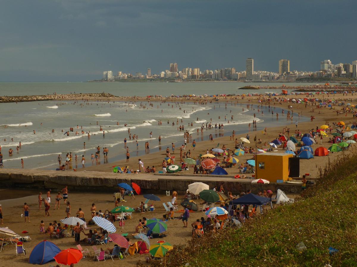 Apartment 1-1/2 Amb C/balcon Soleado En Edificio Frente Al Mar *